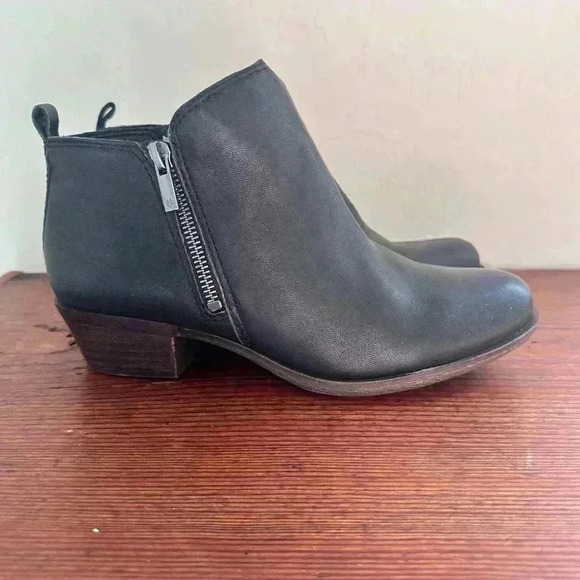 Lucky Brand Women’s Basel Ankle Bootie Black Leather Size 7.5 Wide NWOT - Picture 1 of 10